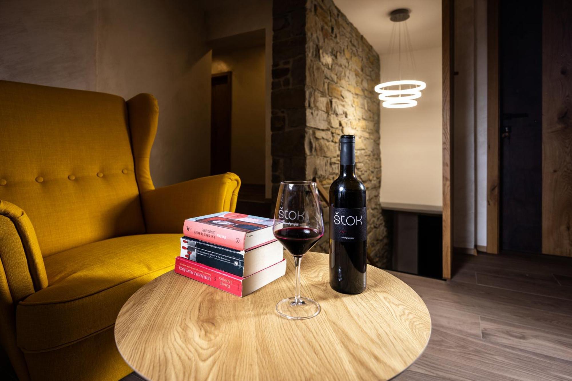 Stok - Rooms, Wine & Restaurant - Marezige, Koper Exterior foto